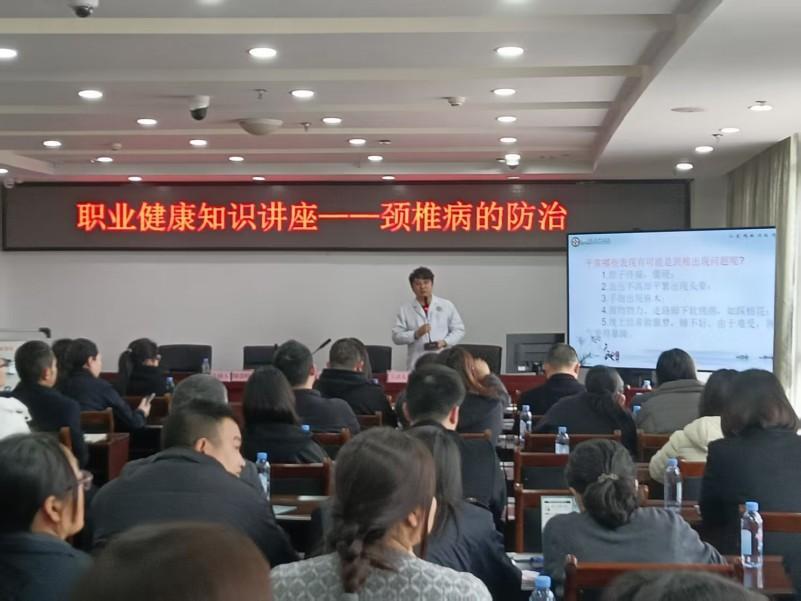 四川省名中医何世平传承工作室下乡“传技”，助力基层中医养生保健服务普及